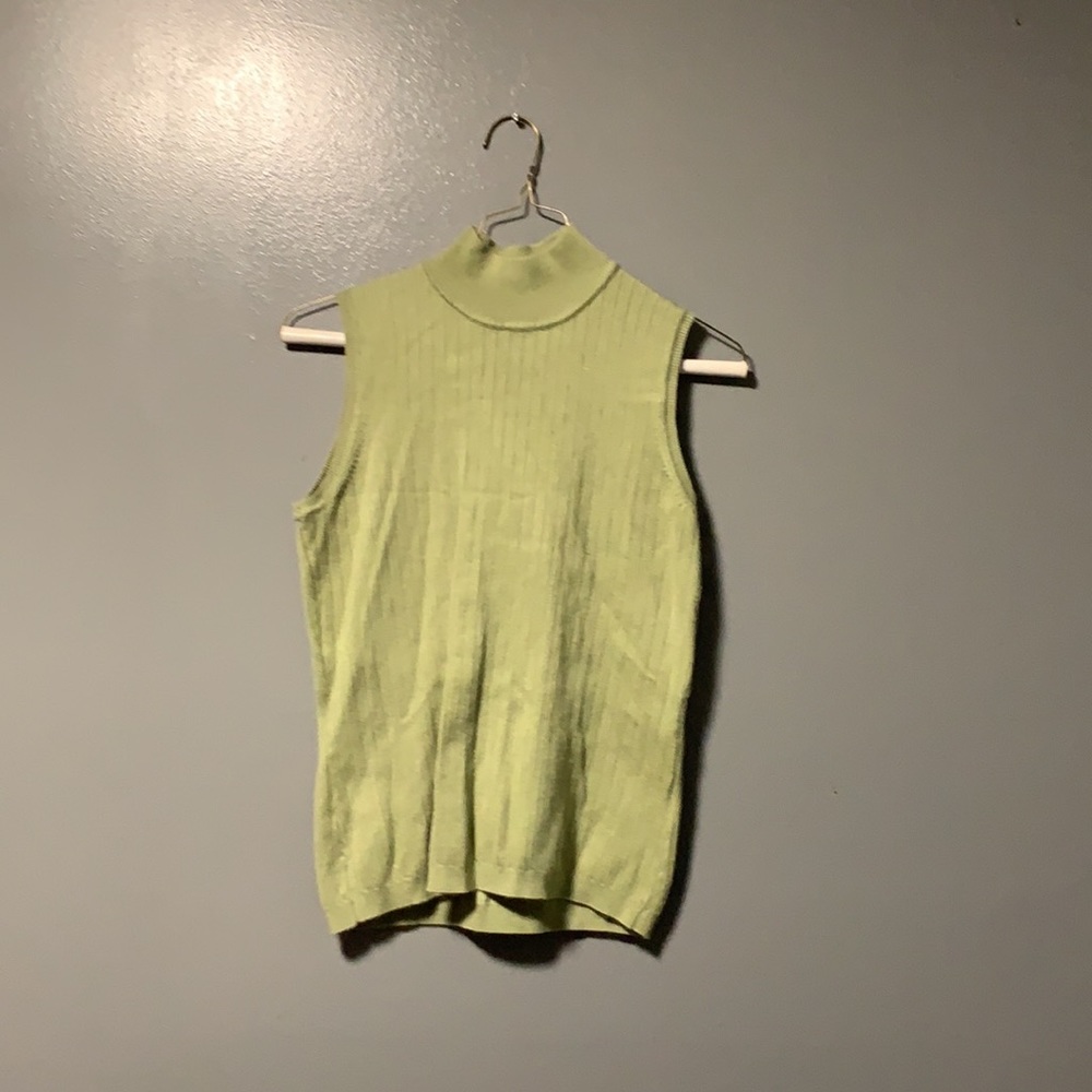 WhiteStag, size small stretch material.